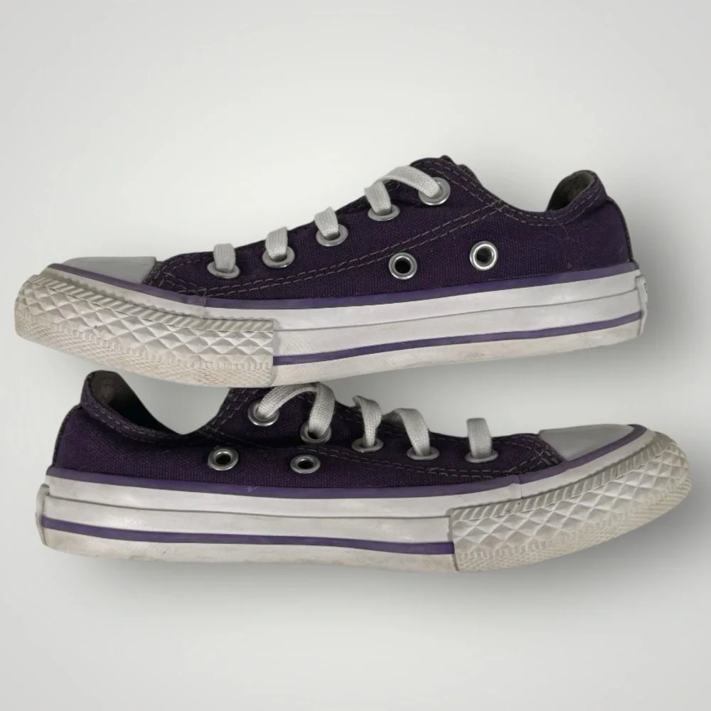 Toddler Converse All Star size 10.5
